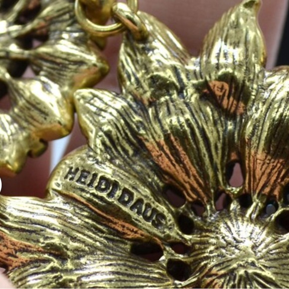 Heidi Daus "Glorious Garden" Turquoise Blue Crystal Necklace - Picture 7 of 7